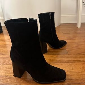 Sam Edelman Ivette boots, black suede, size 6